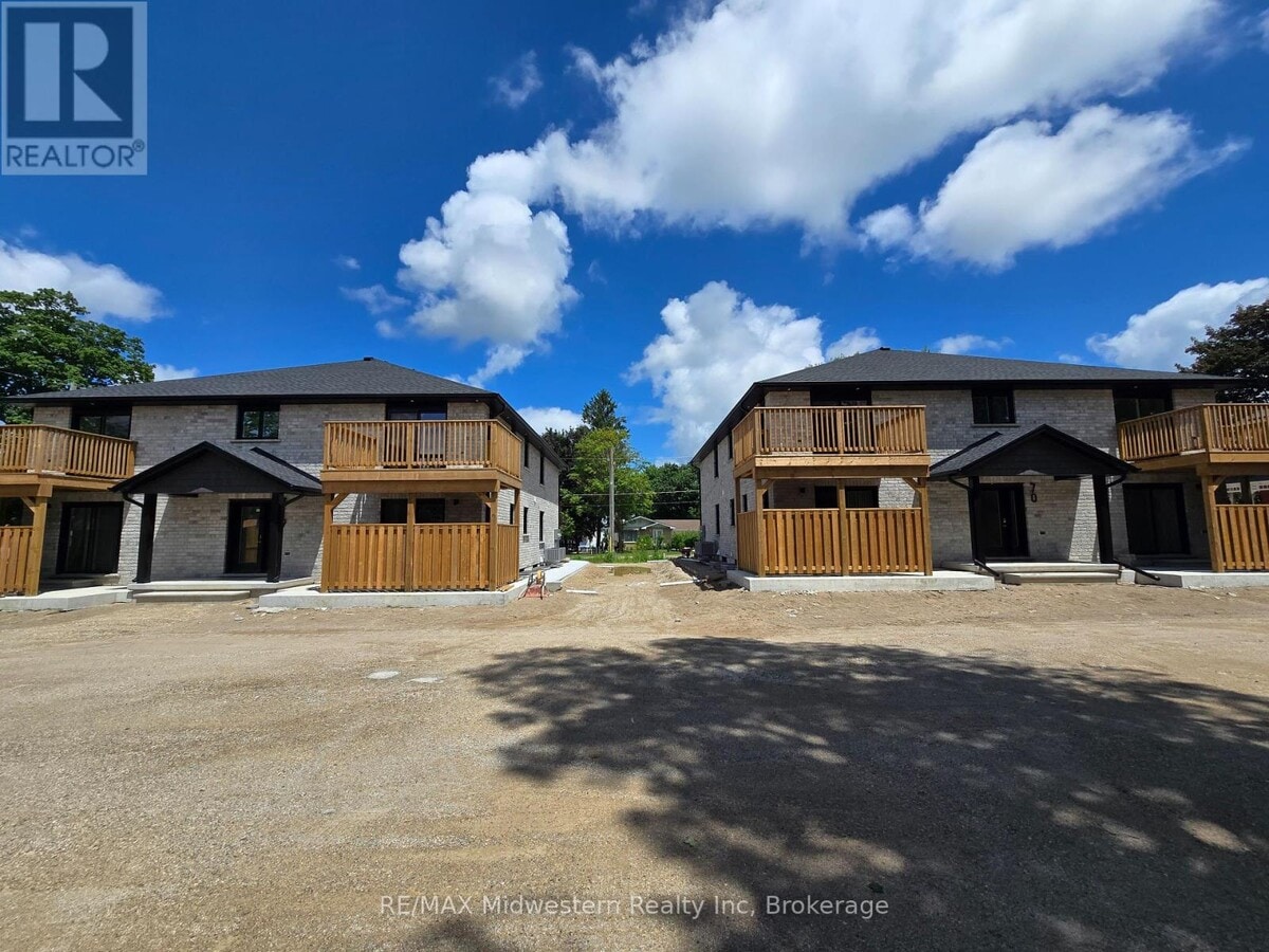 Photo - 70 Queen St Unité 101,102