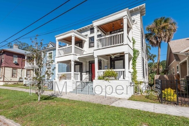 Building Photo - 117 E 4th St Unit 4