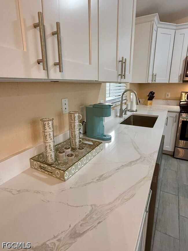 Photo - 930 SW 34th St