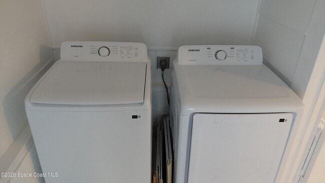 Photo - 9357 Victoria Dr