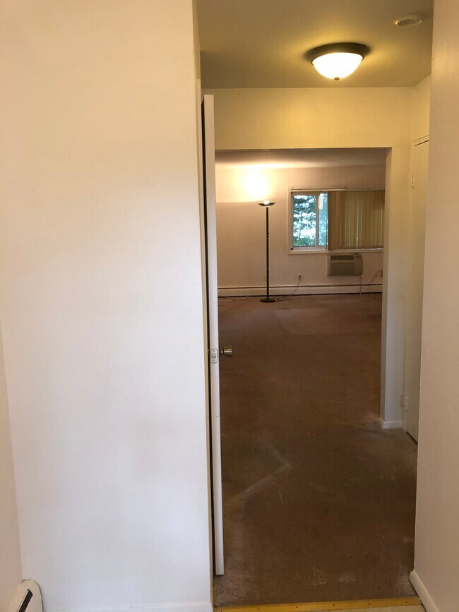 Photo - 1 Lake Ave Unit 4B