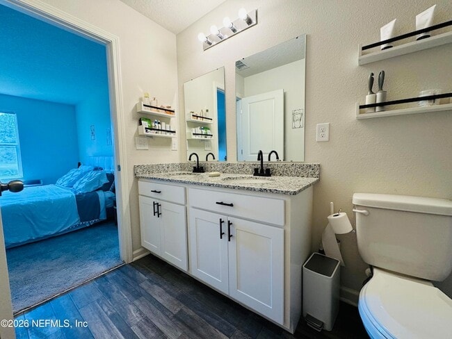 Building Photo - 45287 Red Brick Dr