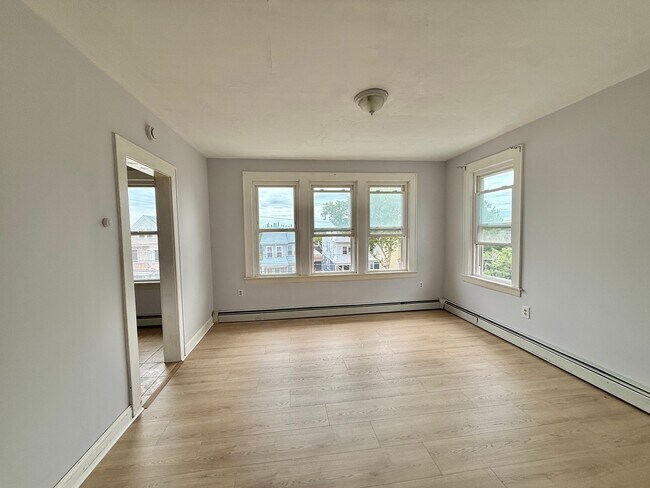 165 Davis Ave