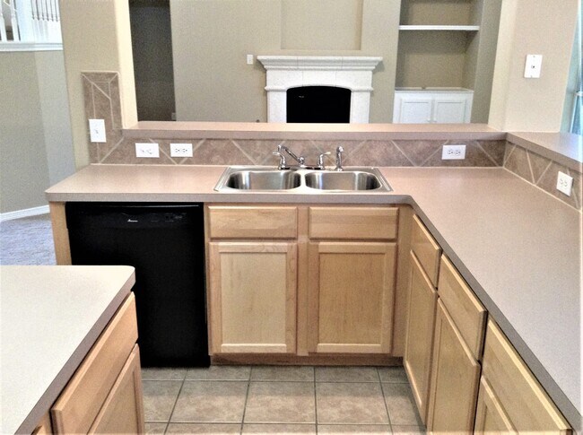 1322 Ventura Canyon Dr