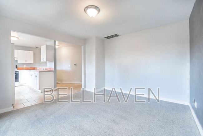 Photo - 624 W Fort St