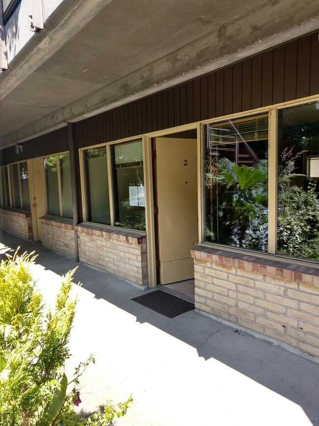 Exterior - 5446 Fauntleroy Way SW Unit 2