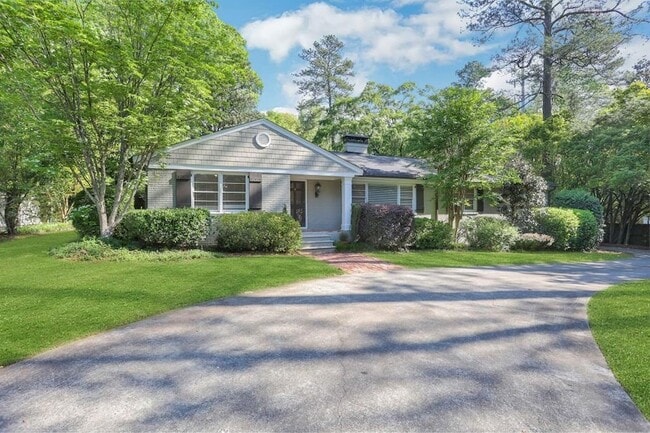 Photo - 611 Peachtree Battle Ave NW