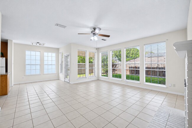2411 Charter Oaks Ct