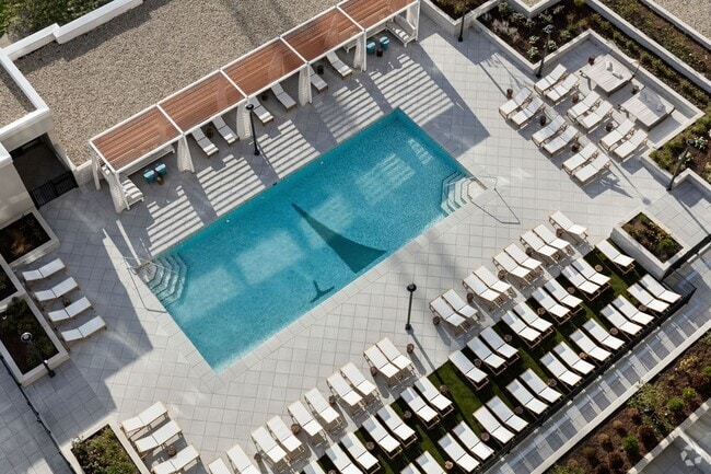 Building Photo - Allure @ Harbor Point Rental