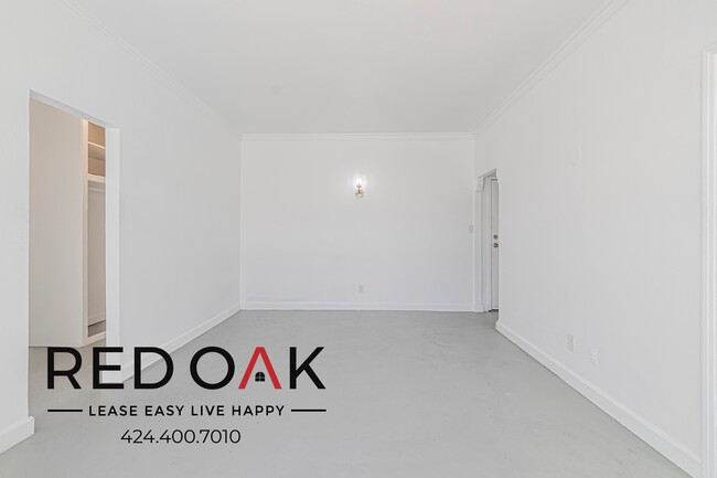Building Photo - 535 S Gramercy Pl Unit 706