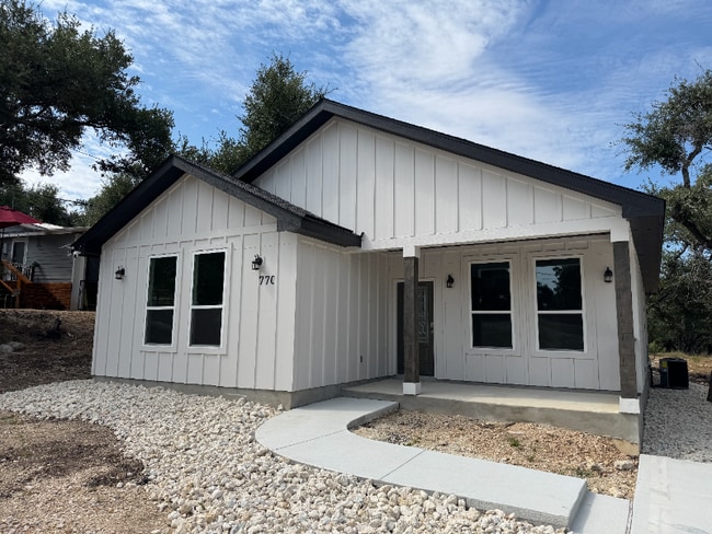 Building Photo - 770 Buck Run Pass Rental