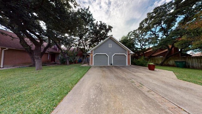Photo - 8713 Clearbrook Trail