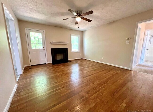 Photo - 715 Ashburton Dr