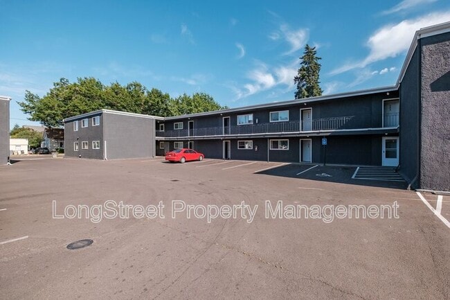 Photo - 205 SE 6th Ave