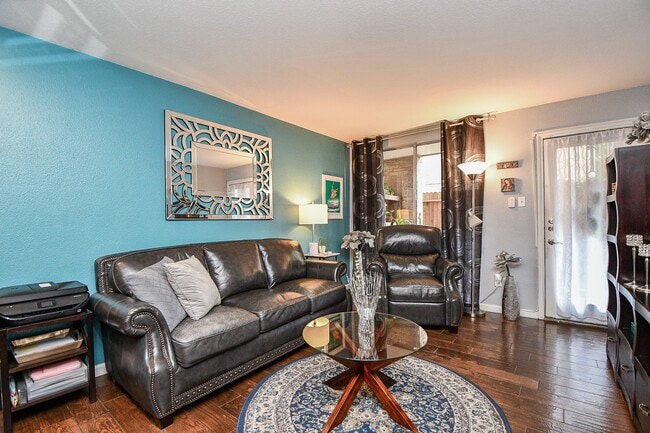 Photo - 4635 Wild Indigo St Unit 498