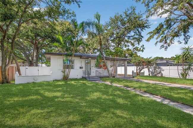 Photo - 2710 Boca Ciega Dr N
