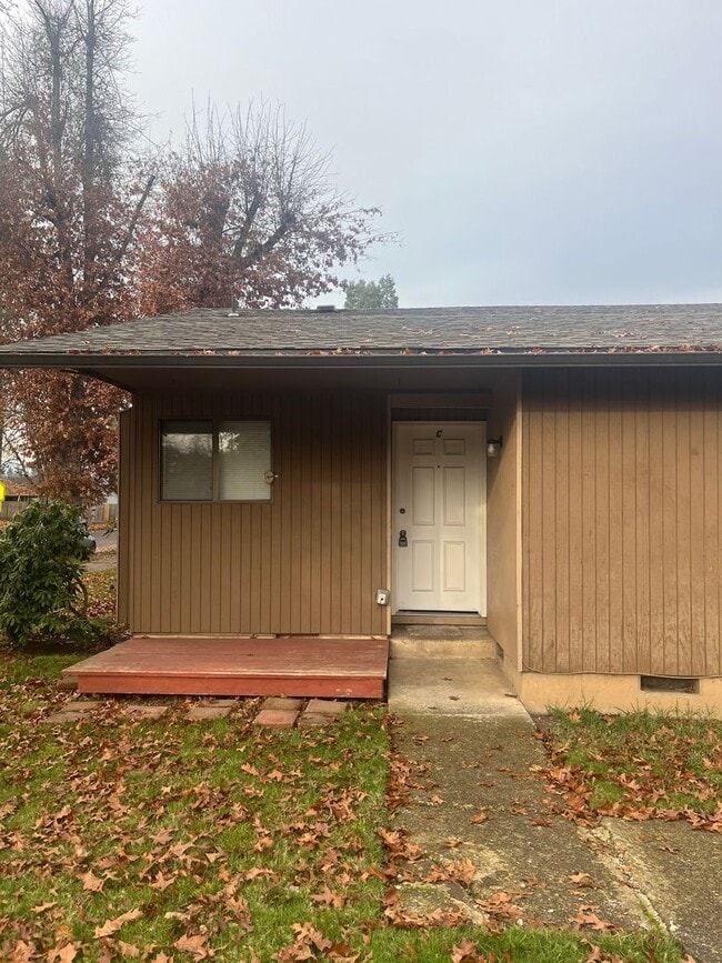 Photo - 2-Bedroom 1-Bathroom Tri-Plex in Thurston!