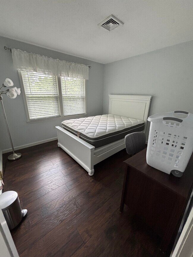 690 S Porter St Unit 28