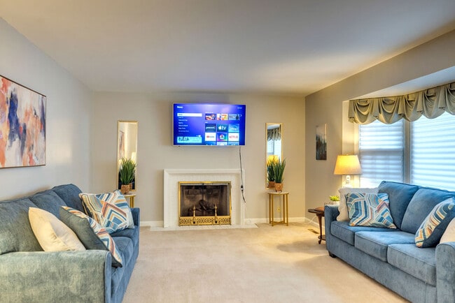 Photo - 10 Eastmoreland Pl