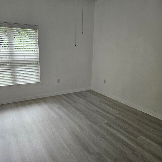 Photo - 1859 S Dovetail Dr Unit 1