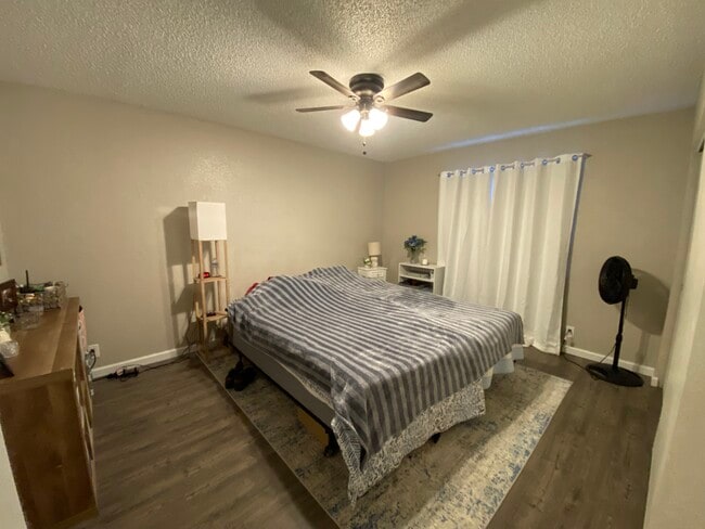 Photo - 20240 Park Rd Unit B