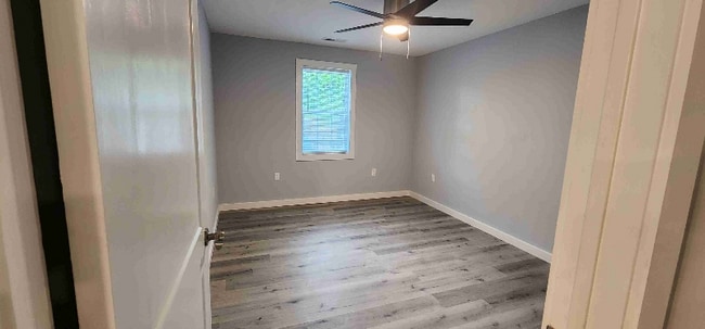 Photo - 305 Wayne Ave Unit B