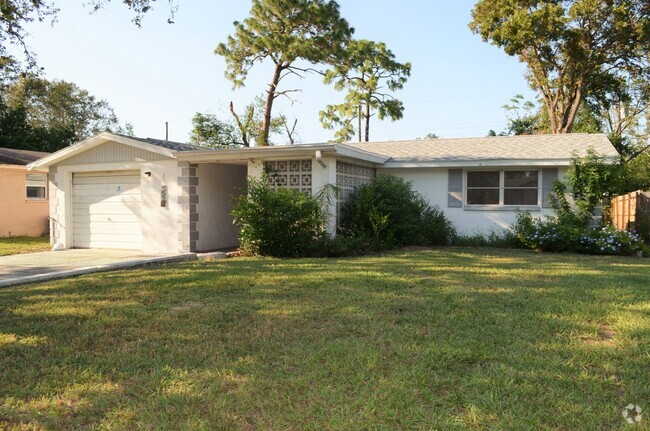 Building Photo - Beautiful home!