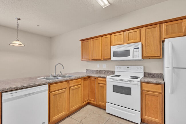 936-938 Barrow St Unit 10