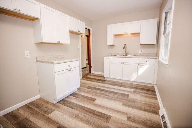 Photo - 3428 Beaumont Dr