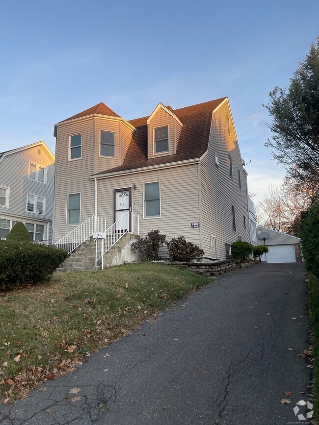 Building Photo - 569 New Britain Ave Rental