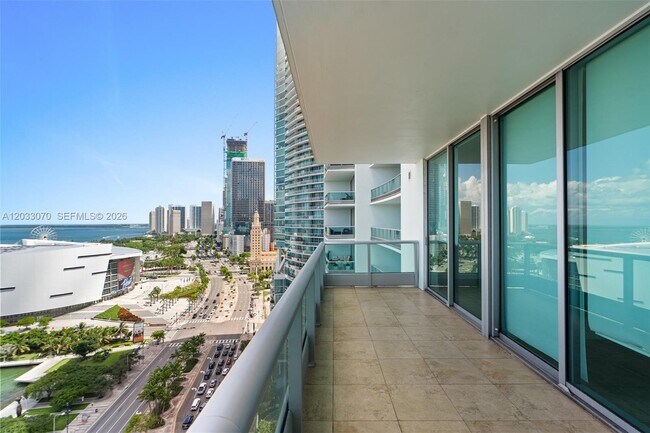 Photo - 900 Biscayne Blvd Unidad 2304