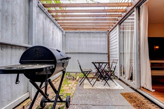 Photo - 1212 Fairview St Unit A