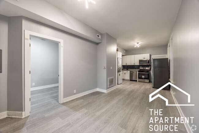 Building Photo - 1333 W Walton St Unit 2r Rental