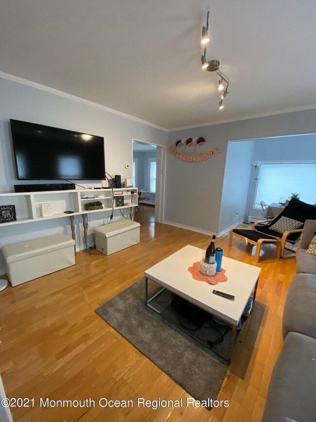 Photo - 80 Monmouth Rd