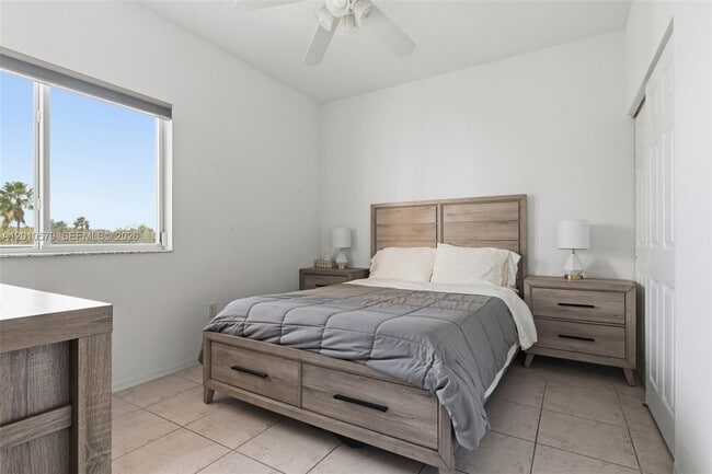 Photo - 7765 Yardley Dr Unit 313
