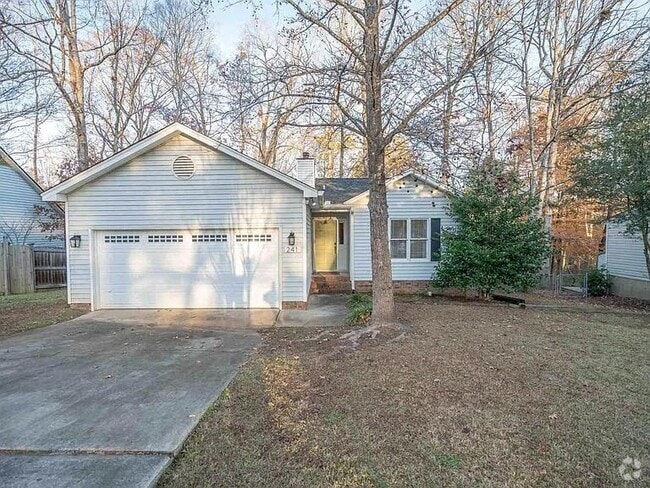 Building Photo - 241 Saddlebrooke Rd Rental
