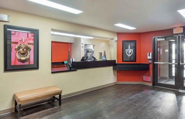 Photo - Furnished Studio-Tacoma - Fife