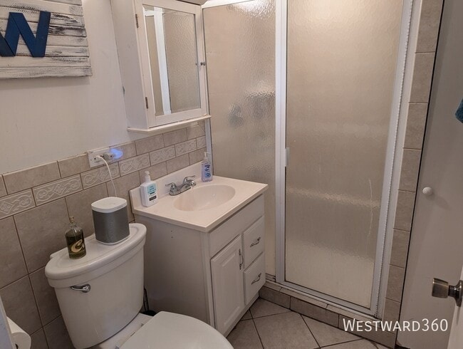 Photo - 1528 W Wellington Ave