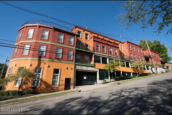 Photo - 2411 Brownsboro Rd