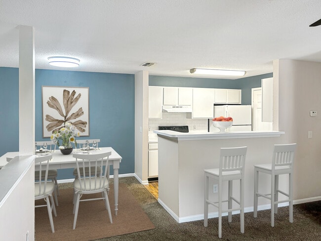 Madison Ridge Apartments - Madison Ridge Apartments