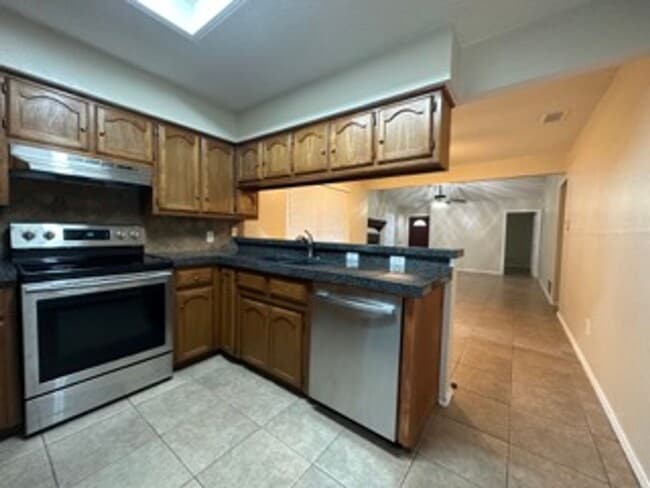 Photo - 5812 Falcon Crest Dr 76017