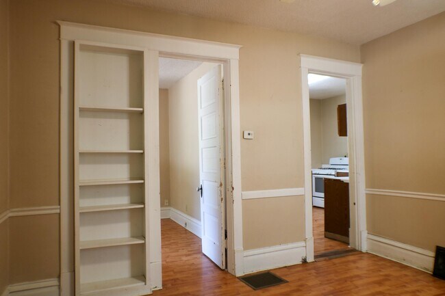 Photo - 614 N Gilbert St