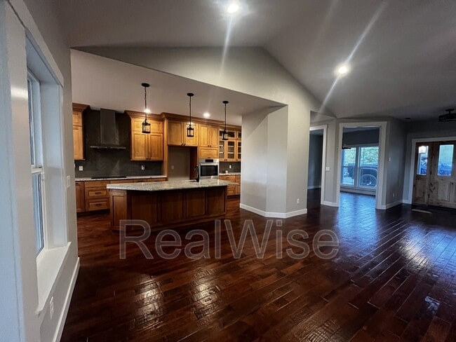 Photo - 235 Needlewood Dr
