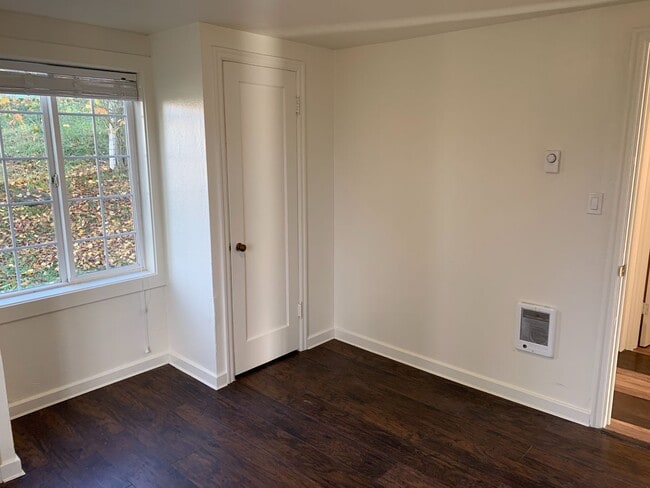 Photo - ~2 Bedroom House in Winston~