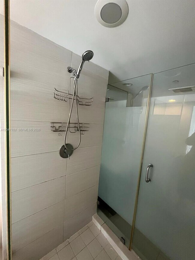 Photo - 31 SE 6th St Unit 1004