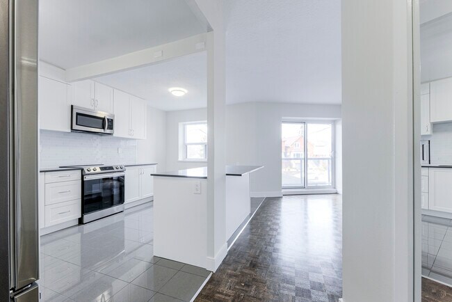 Photo - Lakeshore Apartments