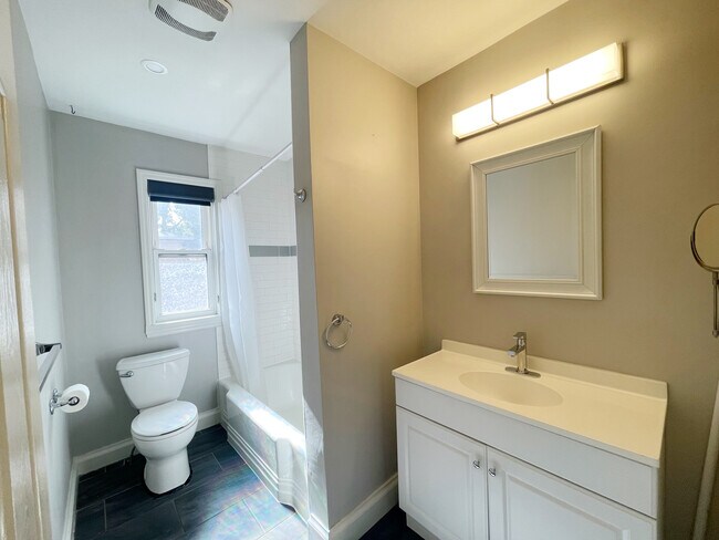 Photo - Spacious Suite In North End Unit 4