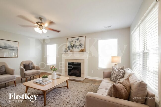 Photo - 2819 Rosemeade Dr