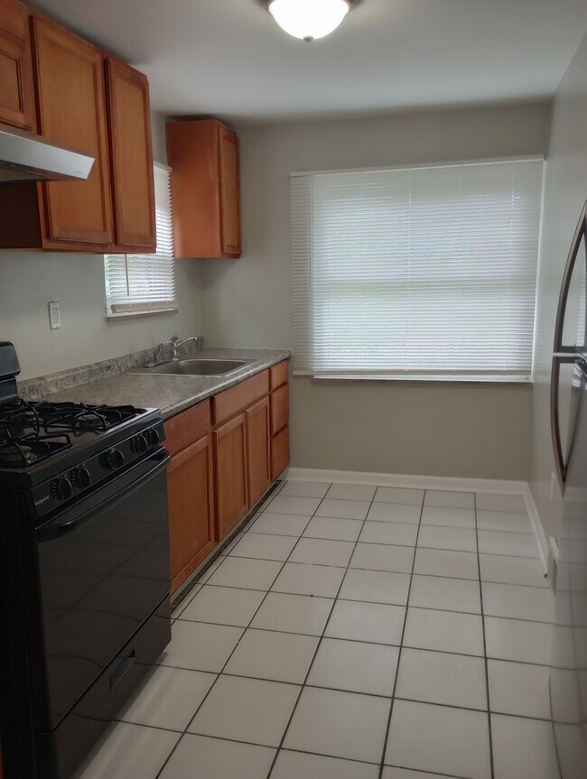 Photo - 1137 Woodbine St