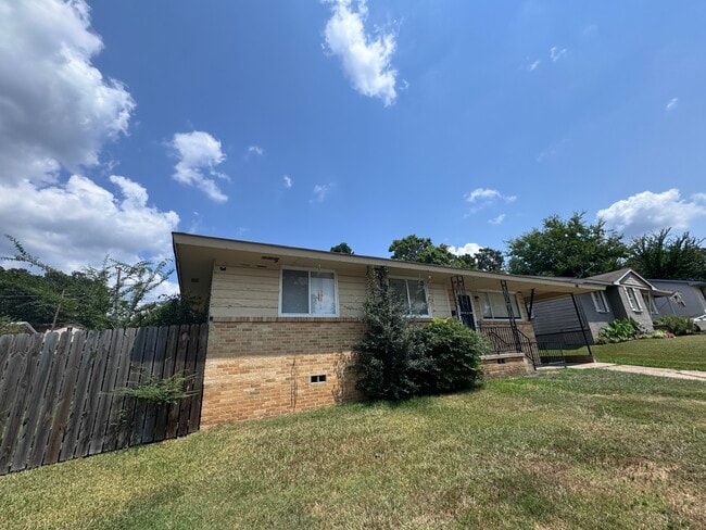 Photo - 2214 N Berkley Dr House
